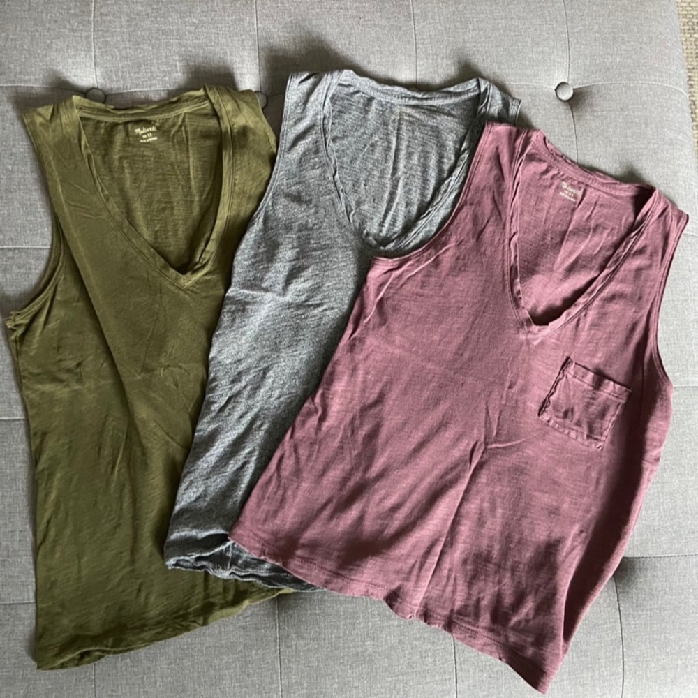 Madewell set of (3) v-neck tank tops size xs - green, gray, purple